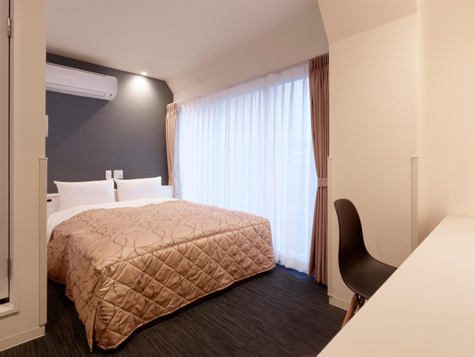 Bedroom 12