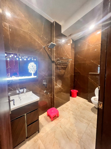 Bathroom 4, HOTEL KINGS, Panipat