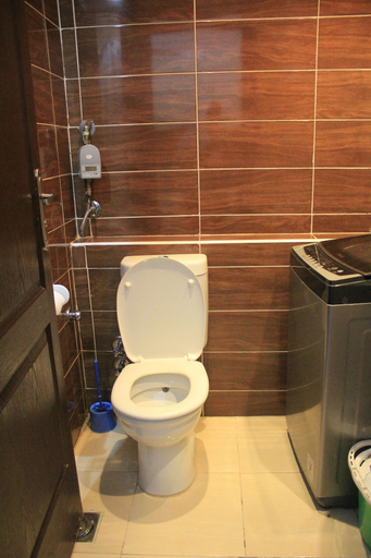 Bathroom 5, Florenza Khamsin Resort, Al-Ghurdaqah