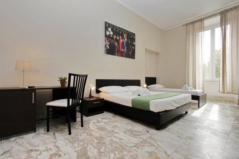 Others 3, Lucky Stars rooms, Roma