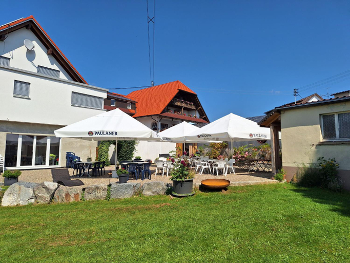 Others 4, Gasthaus Pension Heidhof, Emmendingen