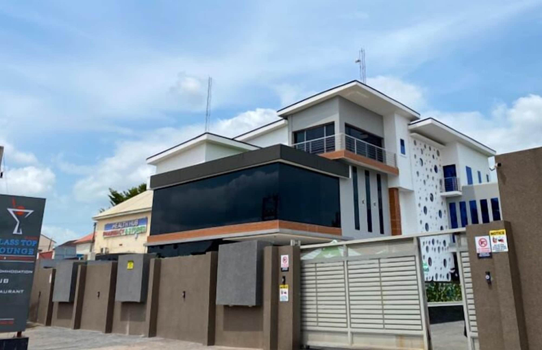 Exterior & Views 2, GlassTop Lounge, Bwari