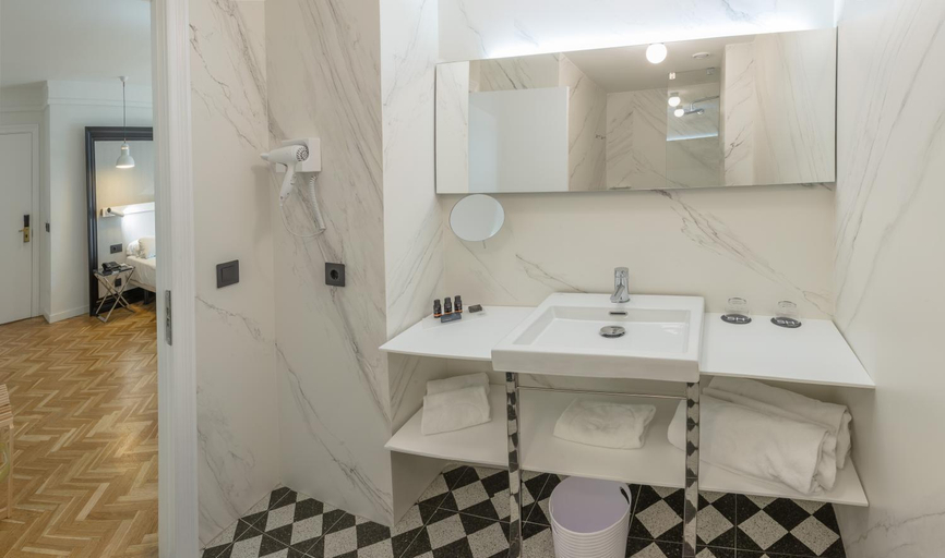 Bathroom 4, Sh Ingles Boutique Hotel, Valencia