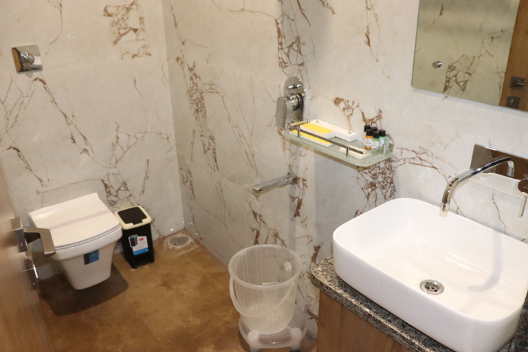 Bathroom, shivanta hotel & resorts, Jhunjhunun