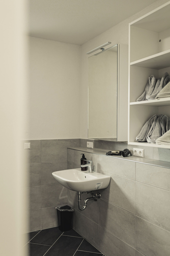 Bathroom 3, Heimbach Apartments Renchen, Ortenaukreis