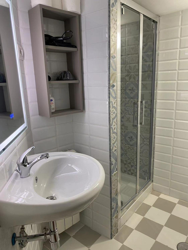 Bathroom 3, fabio rooms 102, Rome
