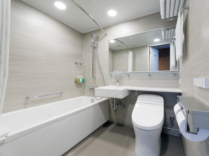 Bathroom 22
