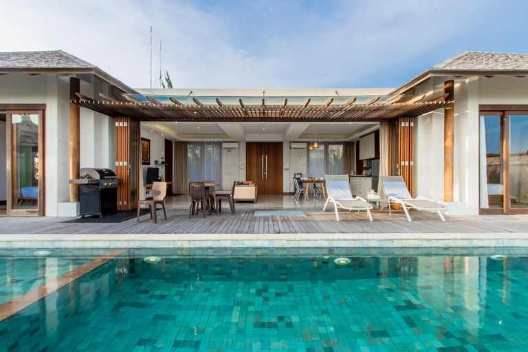 Swimming Pool 7