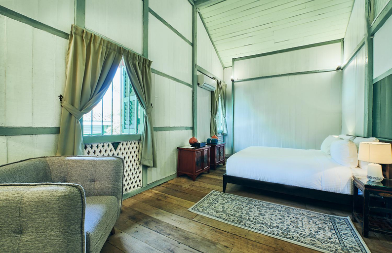 Bedroom 30