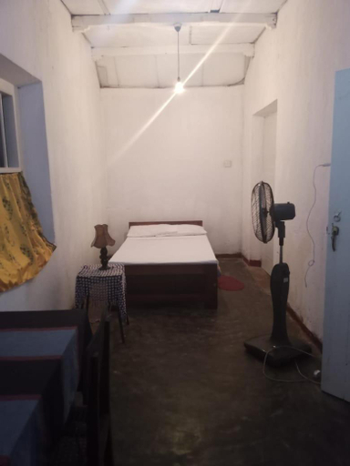Bedroom 2, Salis House, Galle Four Gravets