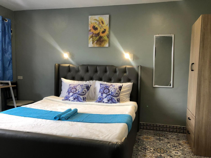 Bedroom 12