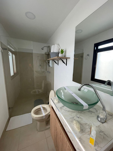 Bathroom 3, Aguacatala Hotel Boutique, Medellín