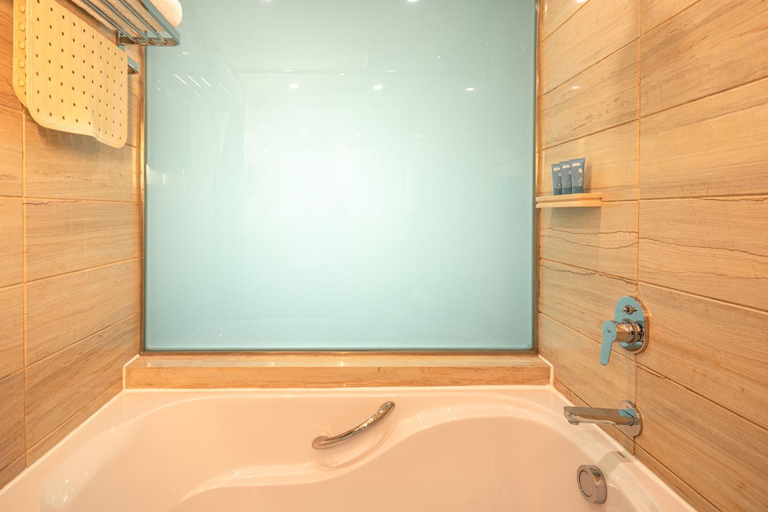 Bathroom 4