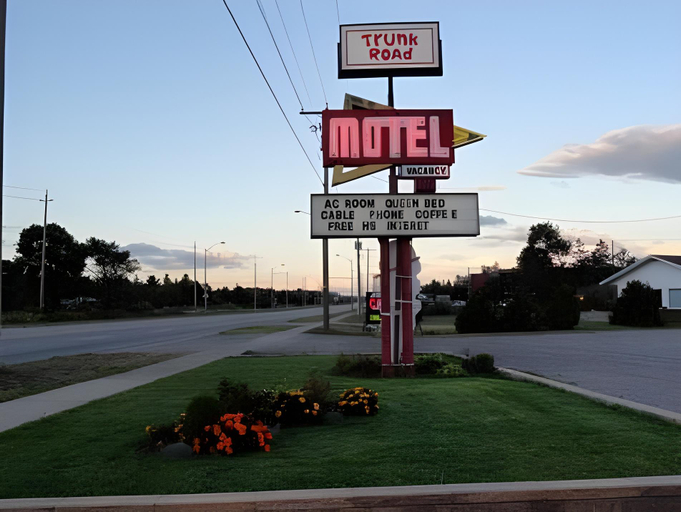 Others 3, Trunk Road Motel, Algoma