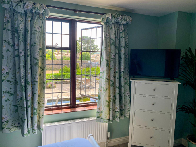 Bedroom, Mortons Manor, Dorset