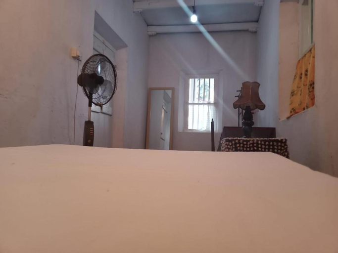 Bedroom 5, Salis House, Galle Four Gravets