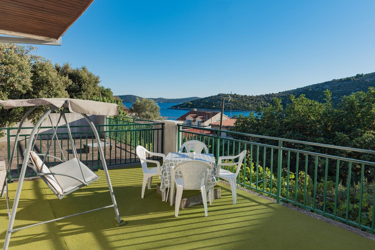 Others 4, Seaside holiday house Vinisce, Trogir - 20520, Marina