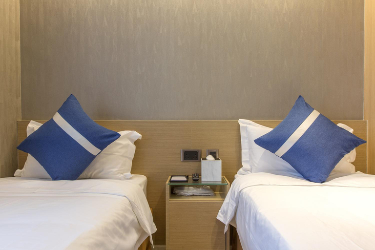 Bedroom 13