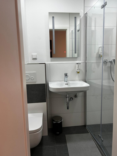 Others 5, Olymp Wettenberg - Monteurzimmer, Gießen