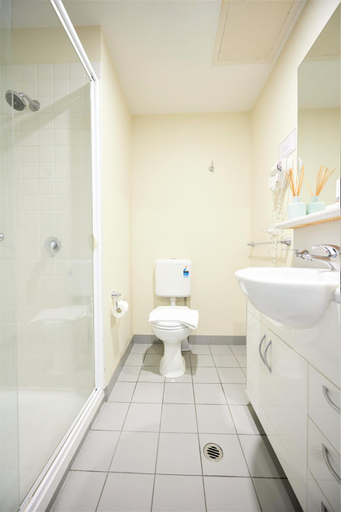 Bathroom 8