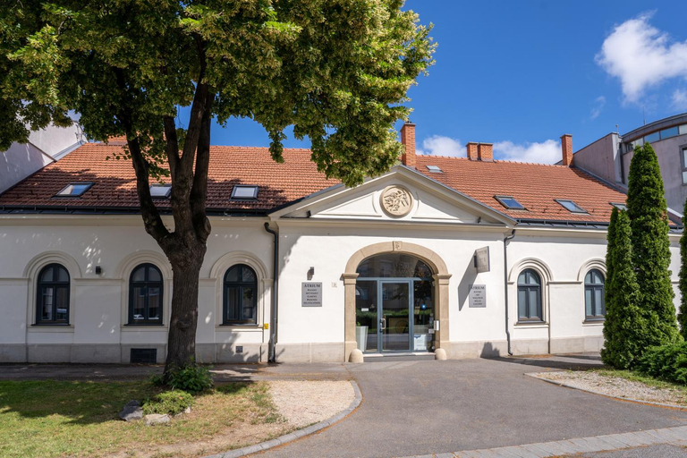 Others 3, Atrium Rooms & Cafe, Sopron-Fertőd