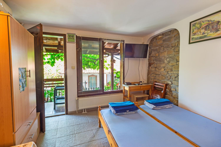 Bedroom 3, Hostel Pashov, Veliko Tarnovo