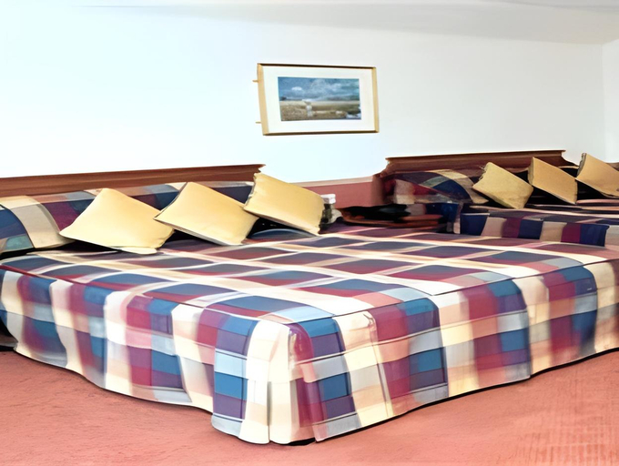 Bedroom 3, London Beach Country Hotel & Golf Club, Kent