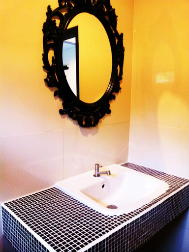 Bathroom 13