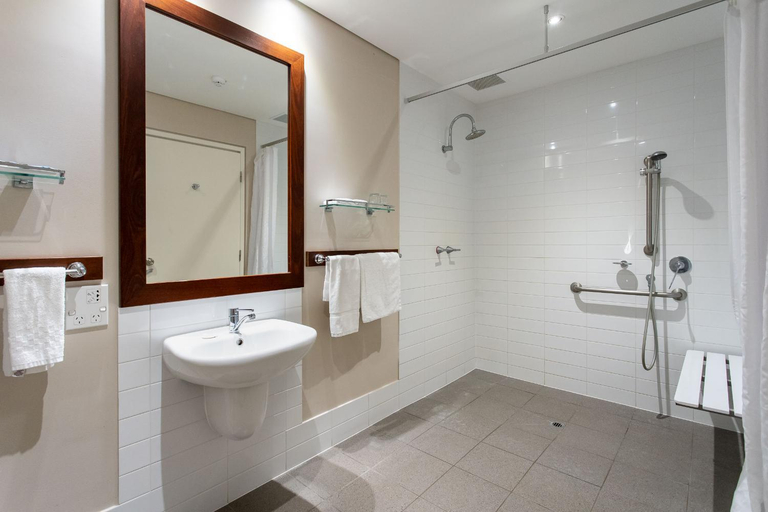 Bathroom 7