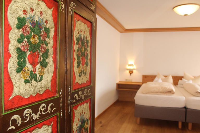 Bedroom 2, Naturparkhotel Schwarzwaldhaus, Waldshut
