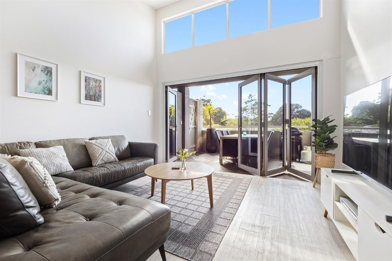 Others 5, Rooftop, Augusta-Margaret River