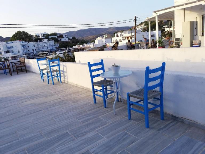 Food & Drinks 4, Ios Yacht Front Apartment, South Aegean