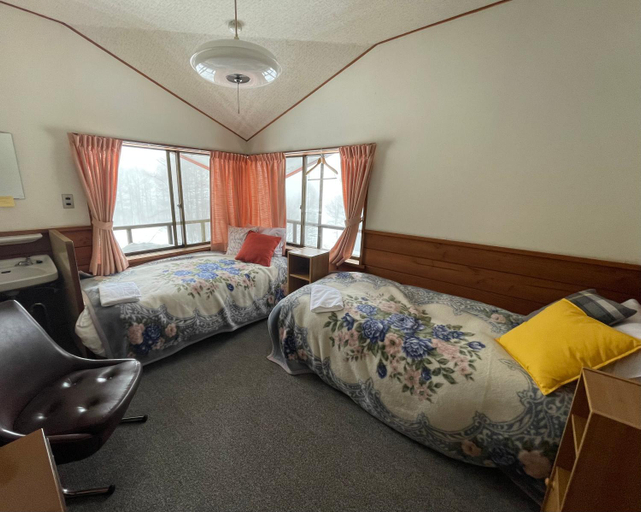 Bedroom 5