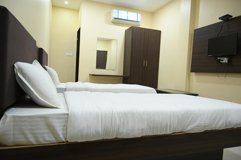 Bedroom 2, HOTEL SMR Palace, Bhopal