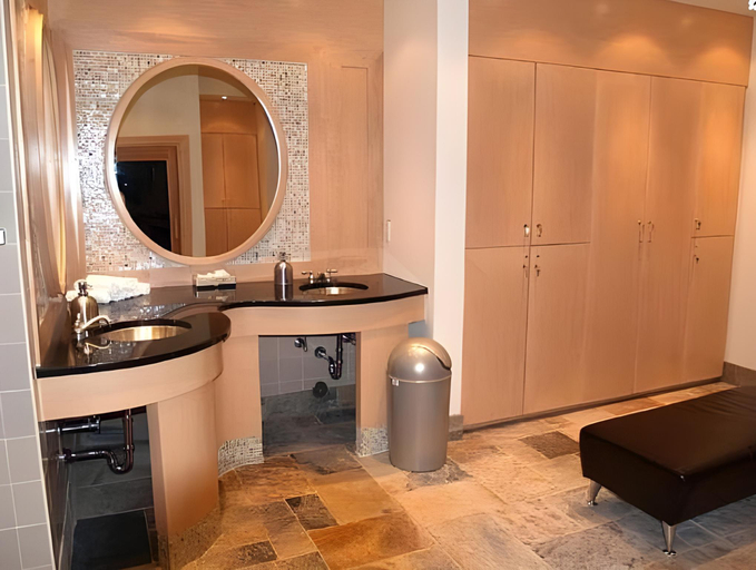 Bathroom 4, Digby Pines Golf Resort, Digby