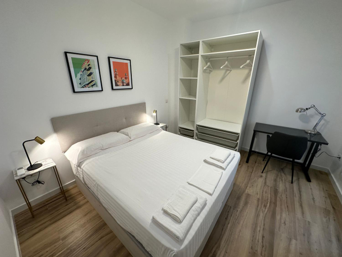 Others 2, Valdeolivas Suites, Valencia