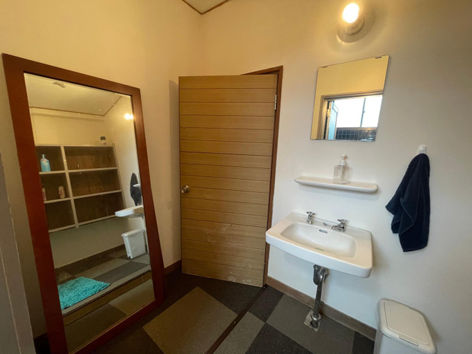 Bathroom 2