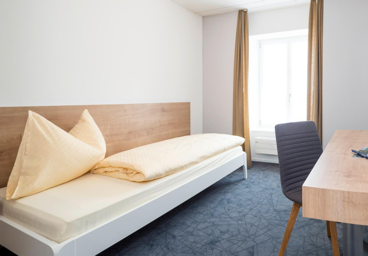Bedroom 3, Aparthotel Baren, Lenzburg