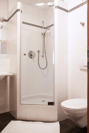 Bathroom 2, Schweigerhof, München