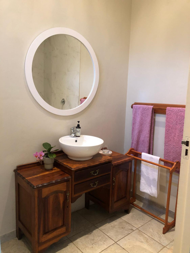 Bathroom 3, Salt Rock Manor, iLembe