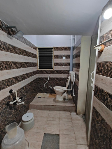 Bathroom 4, Yellow House, Mysore