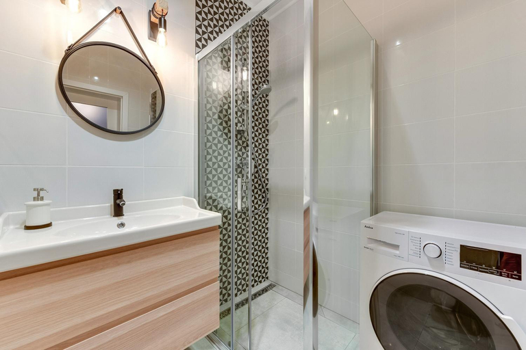 Bathroom 3, Browar Gdanski Free Parking by Noclegi Renters, Gdańsk City