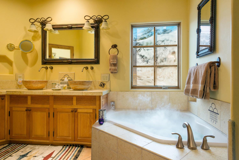 Bathroom 13