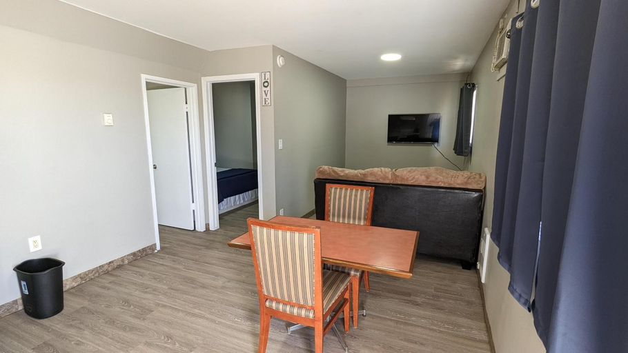 Others 4, Riverside Motel & Suites, Division No. 1