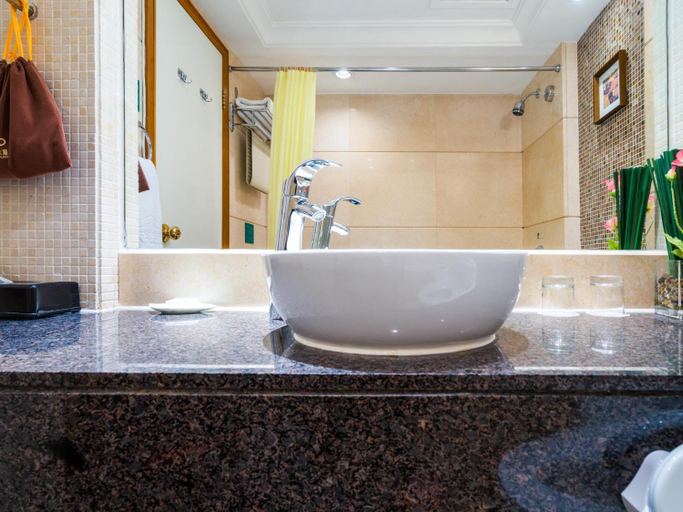 Bathroom 9