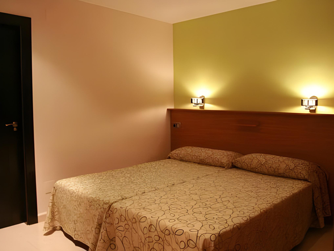 Bedroom 2, Apartahotel Al Alba, Jaén