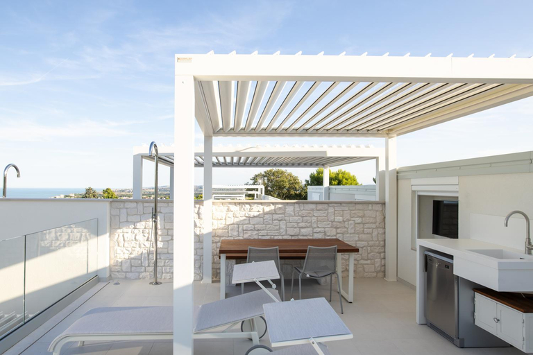 5, Viride Mare, Ancona