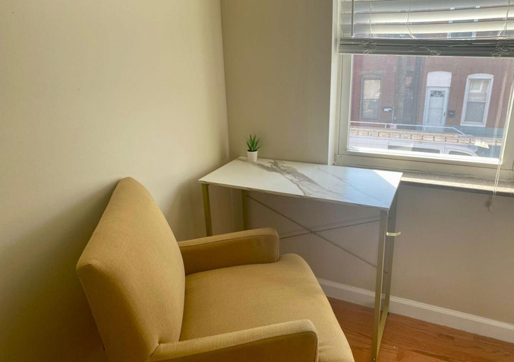 Others 5, Historic Townhouse Oasis with En-suite Bathroom, Philadelphia