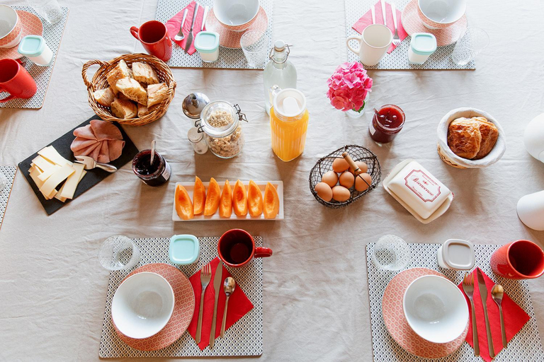 Food & Drinks, La Poterne l Chambres d'hotes a Epernay, Marne