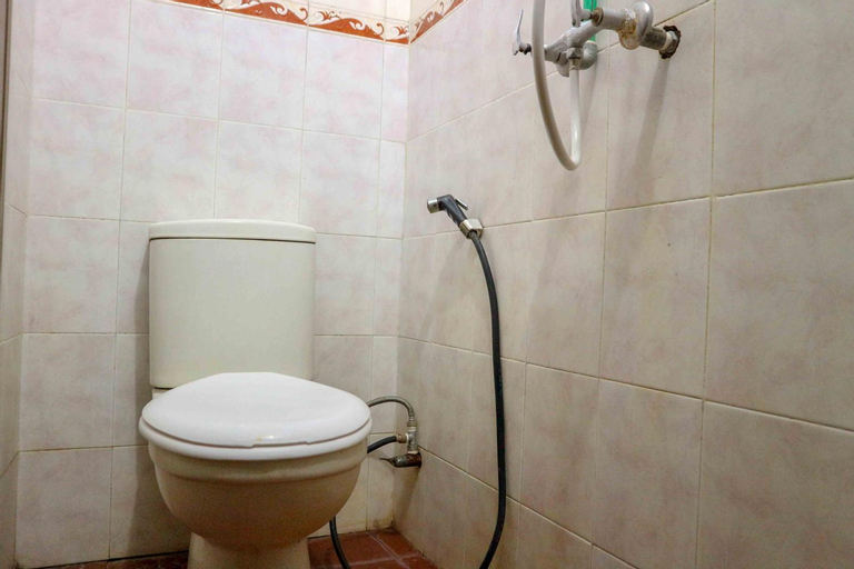 Bathroom 19